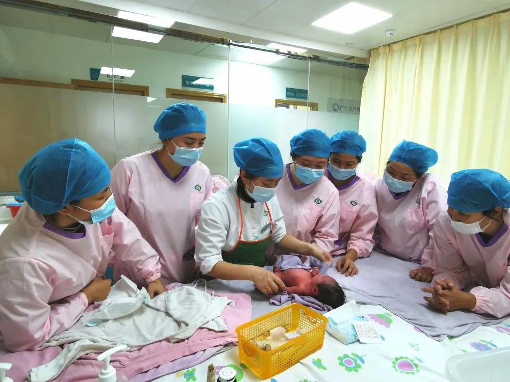 大名县妇婴监护型护送